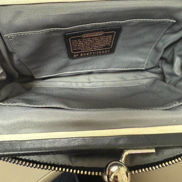Rare Coach Parker Kisslock bag with silver chain detail - Picture 6 of 8